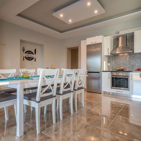 Natura Verde Villas Fiolitis Luaran gambar