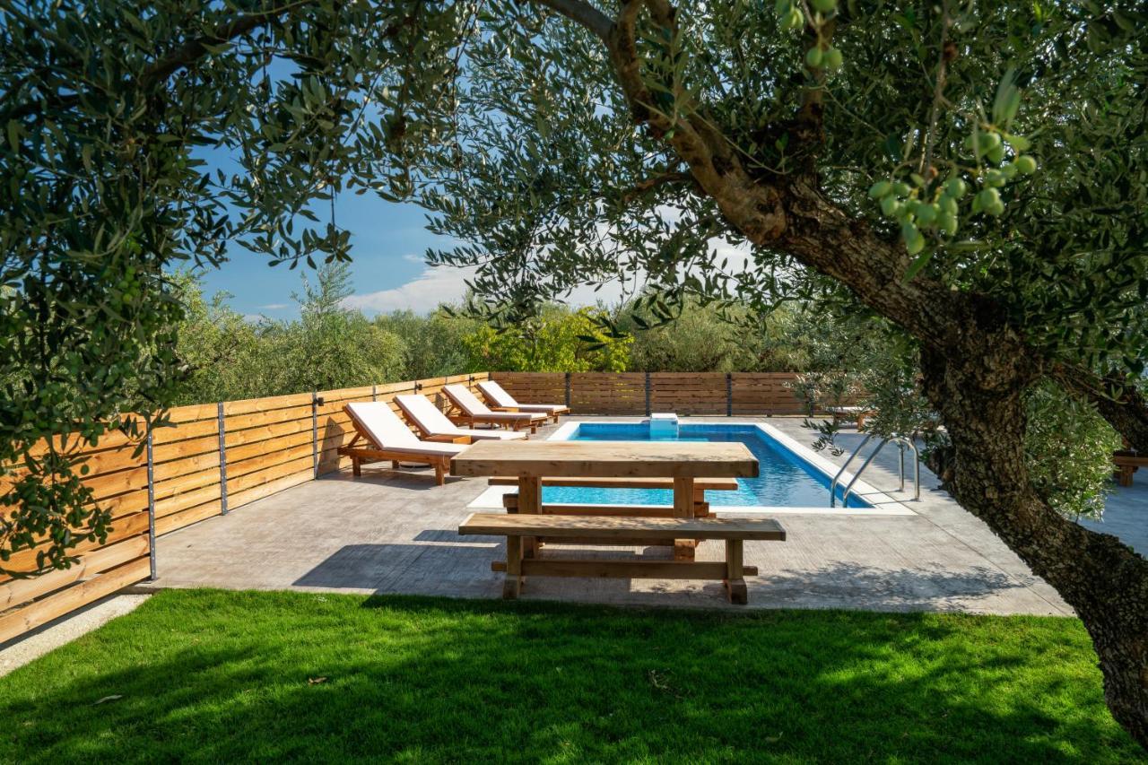 Natura Verde Villas Fiolitis Luaran gambar